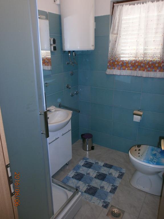 Apartman Fox Apartment Pirovac Luaran gambar