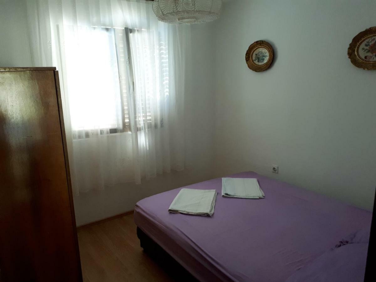 Apartman Fox Apartment Pirovac Luaran gambar
